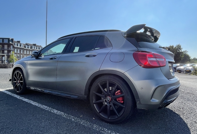 Mercedes-Benz GLA 45 AMG Edition 1