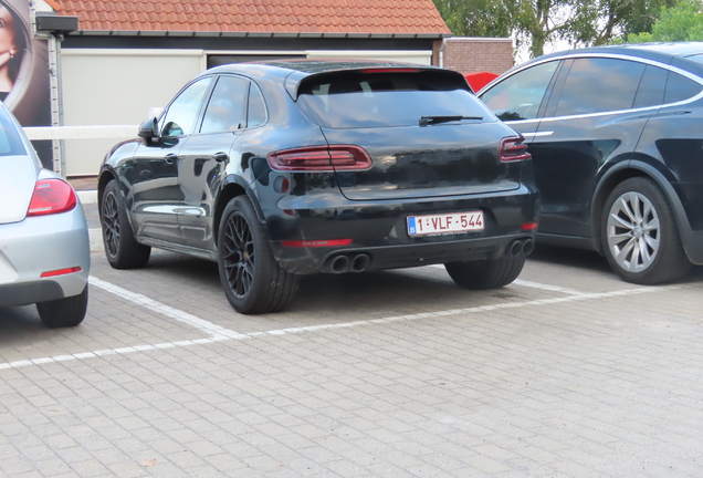 Porsche 95B Macan GTS