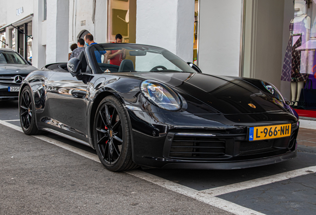 Porsche 992 Carrera 4S Cabriolet