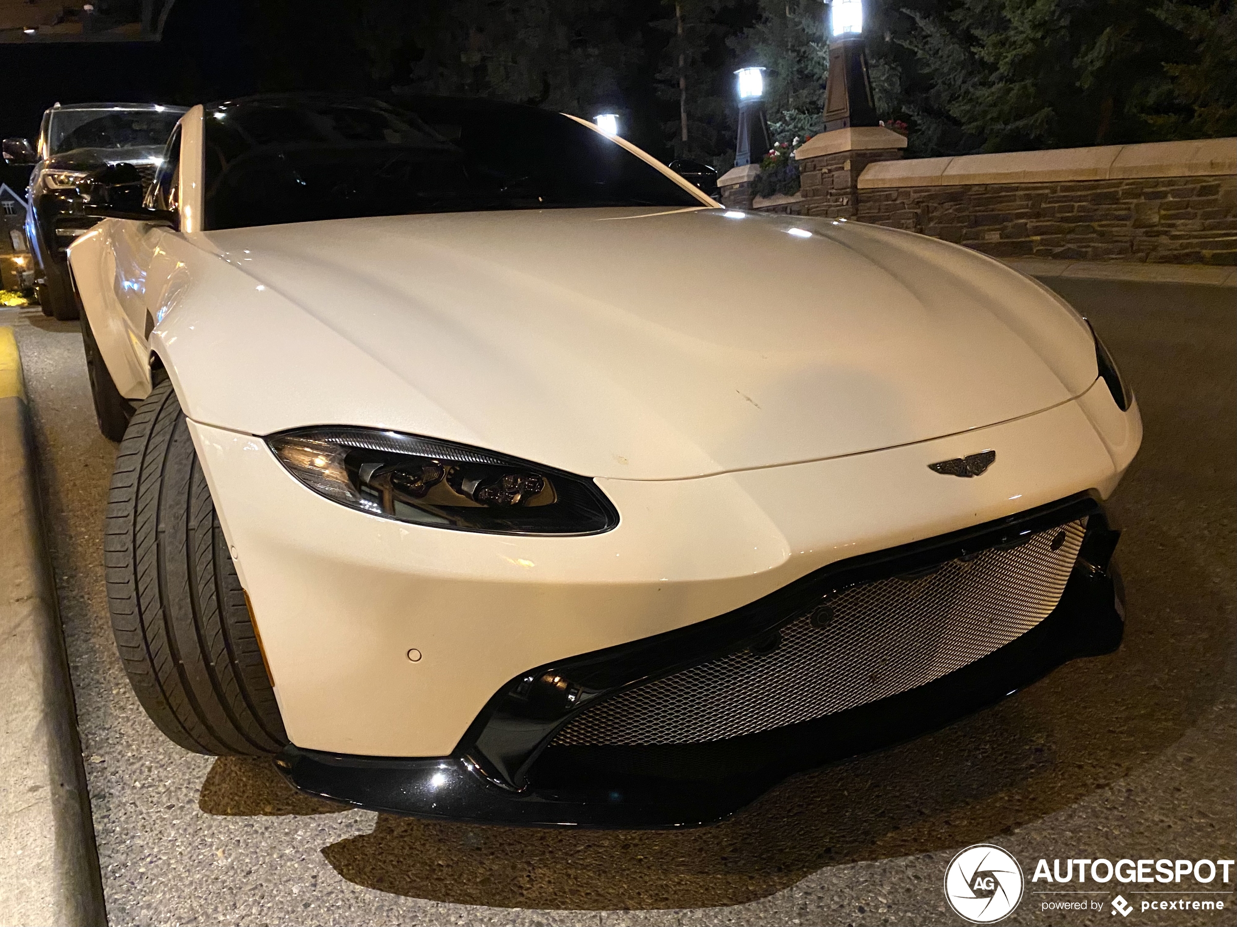 Aston Martin V8 Vantage 2018