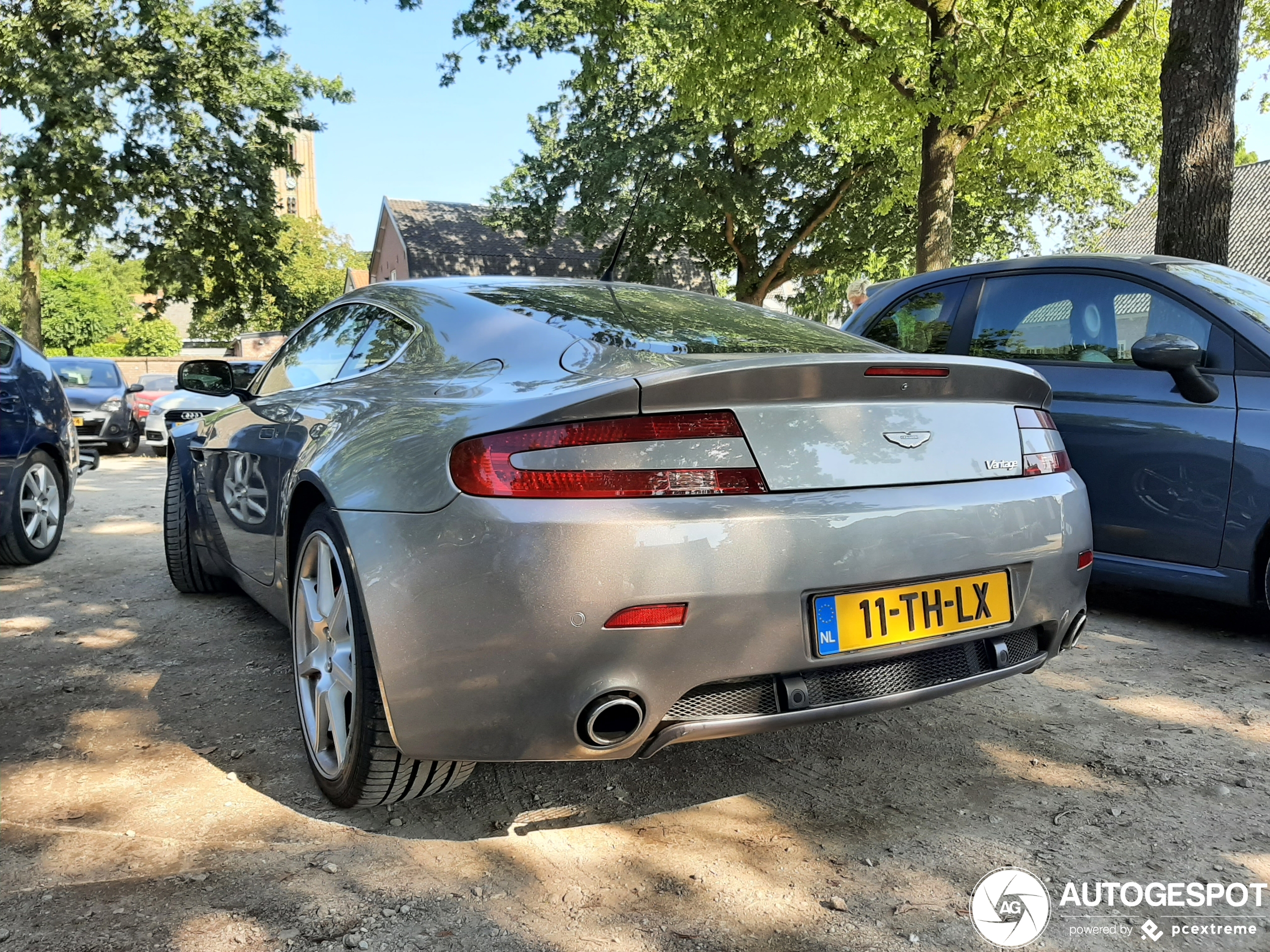 Aston Martin V8 Vantage