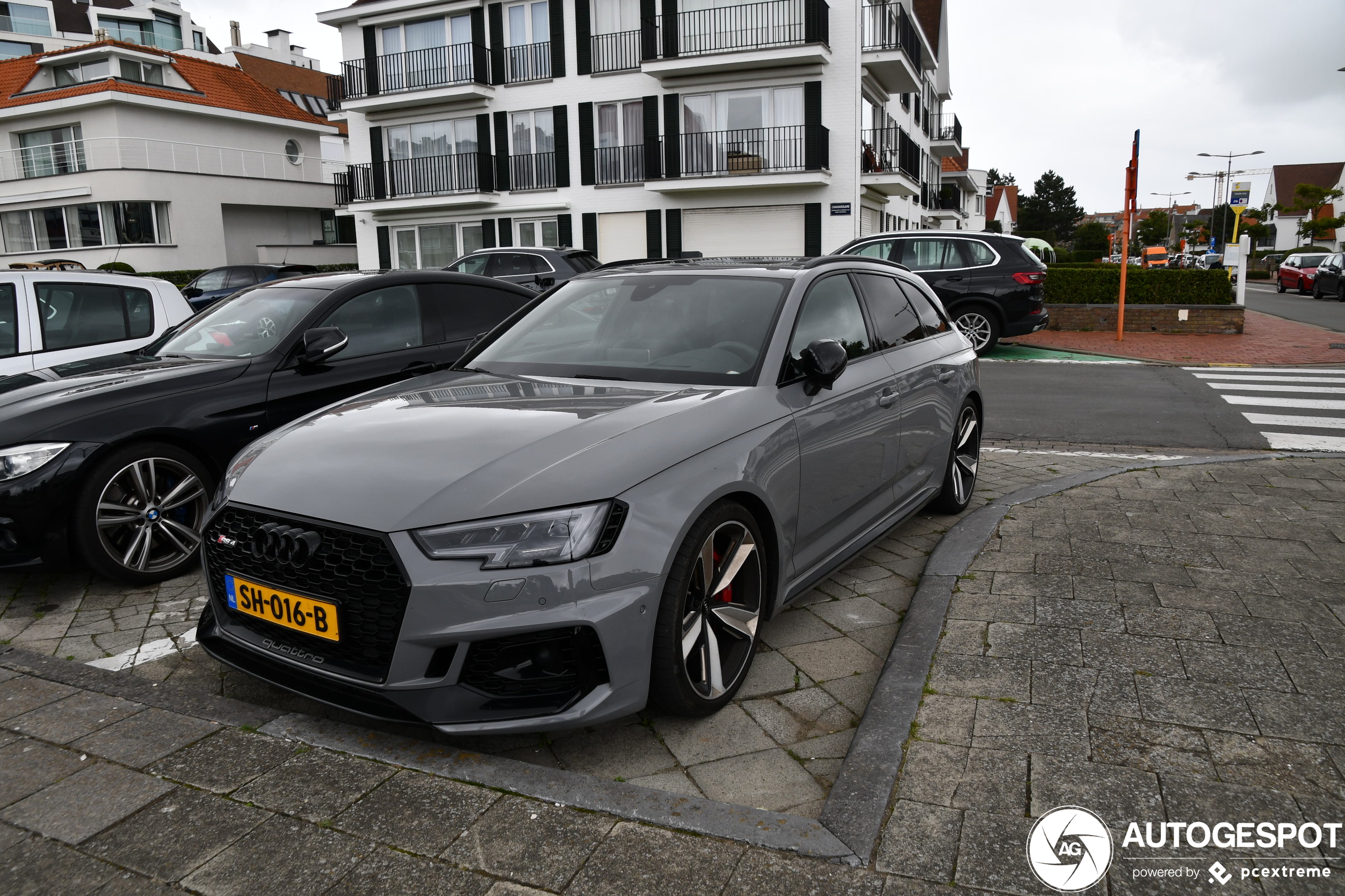 Audi RS4 Avant B9