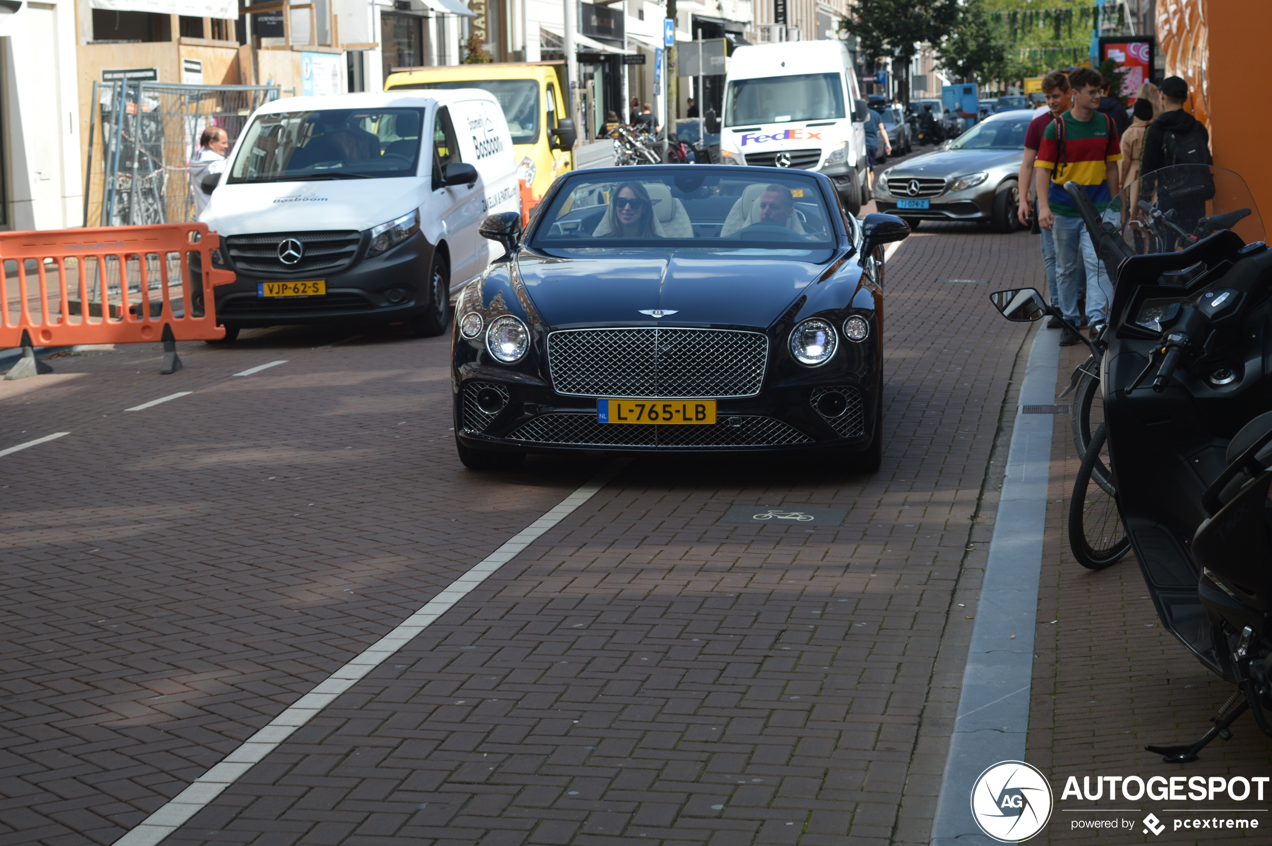 Bentley Continental GTC V8 2020