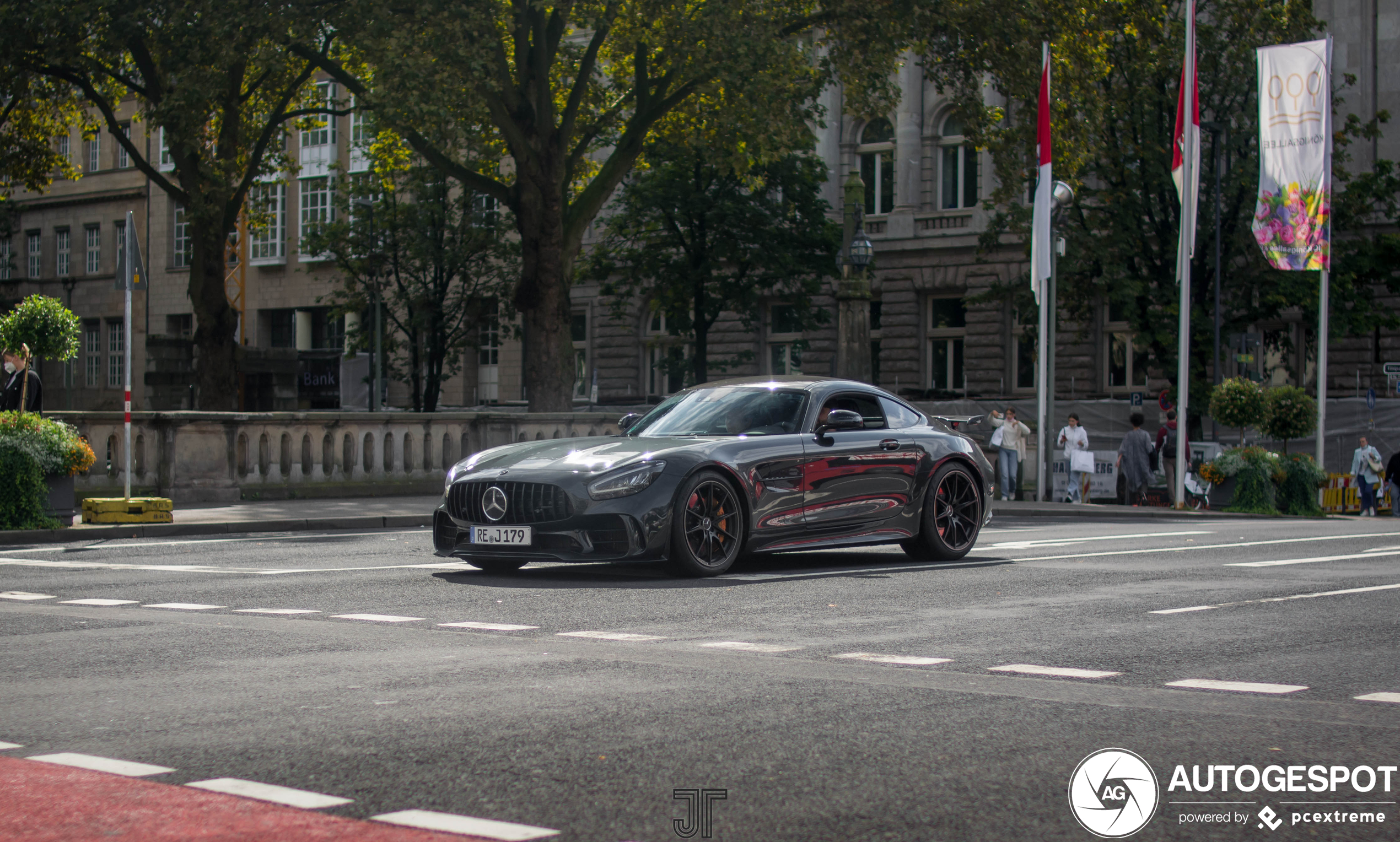 Mercedes-AMG GT R C190 2019