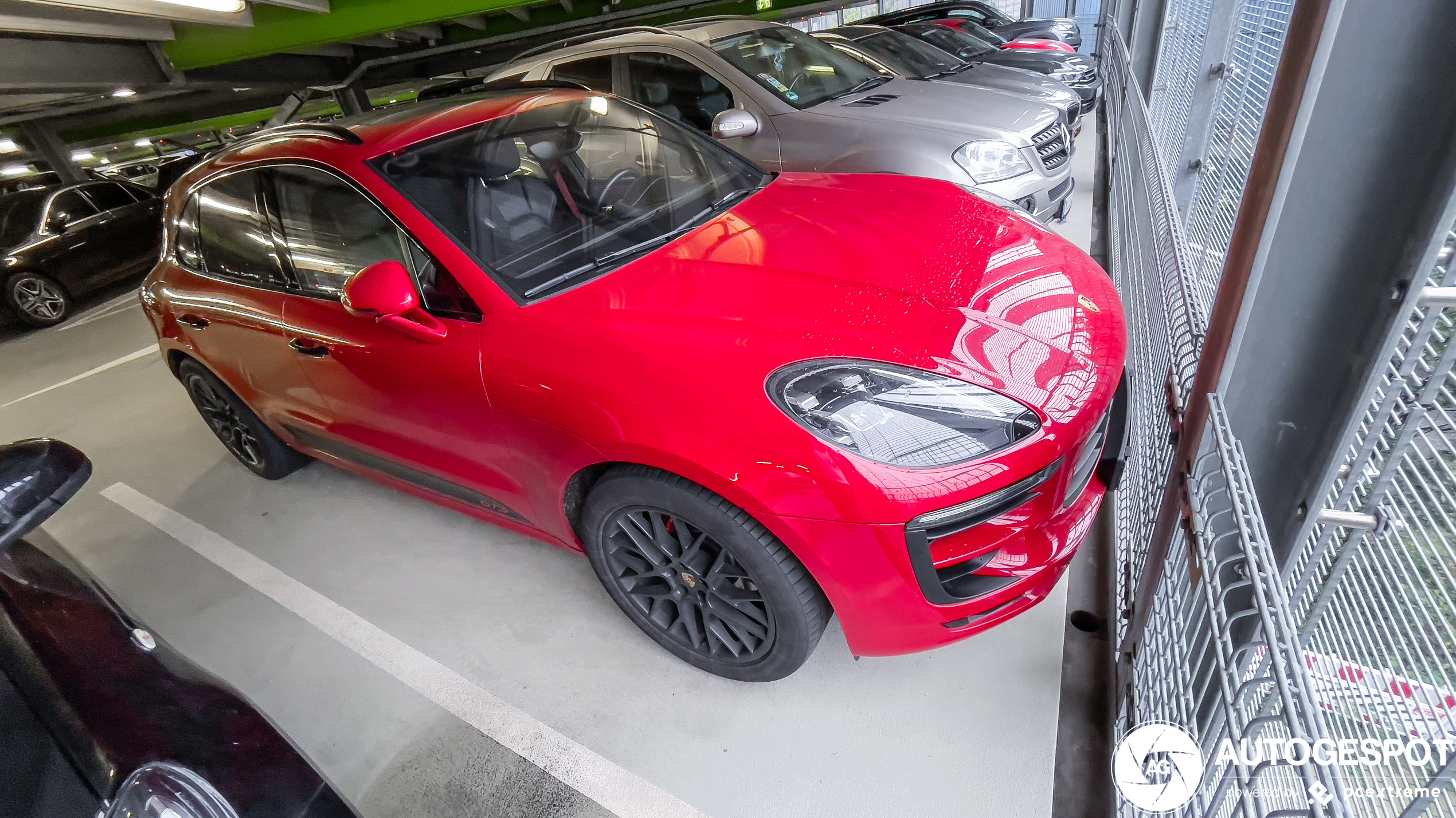 Porsche 95B Macan GTS