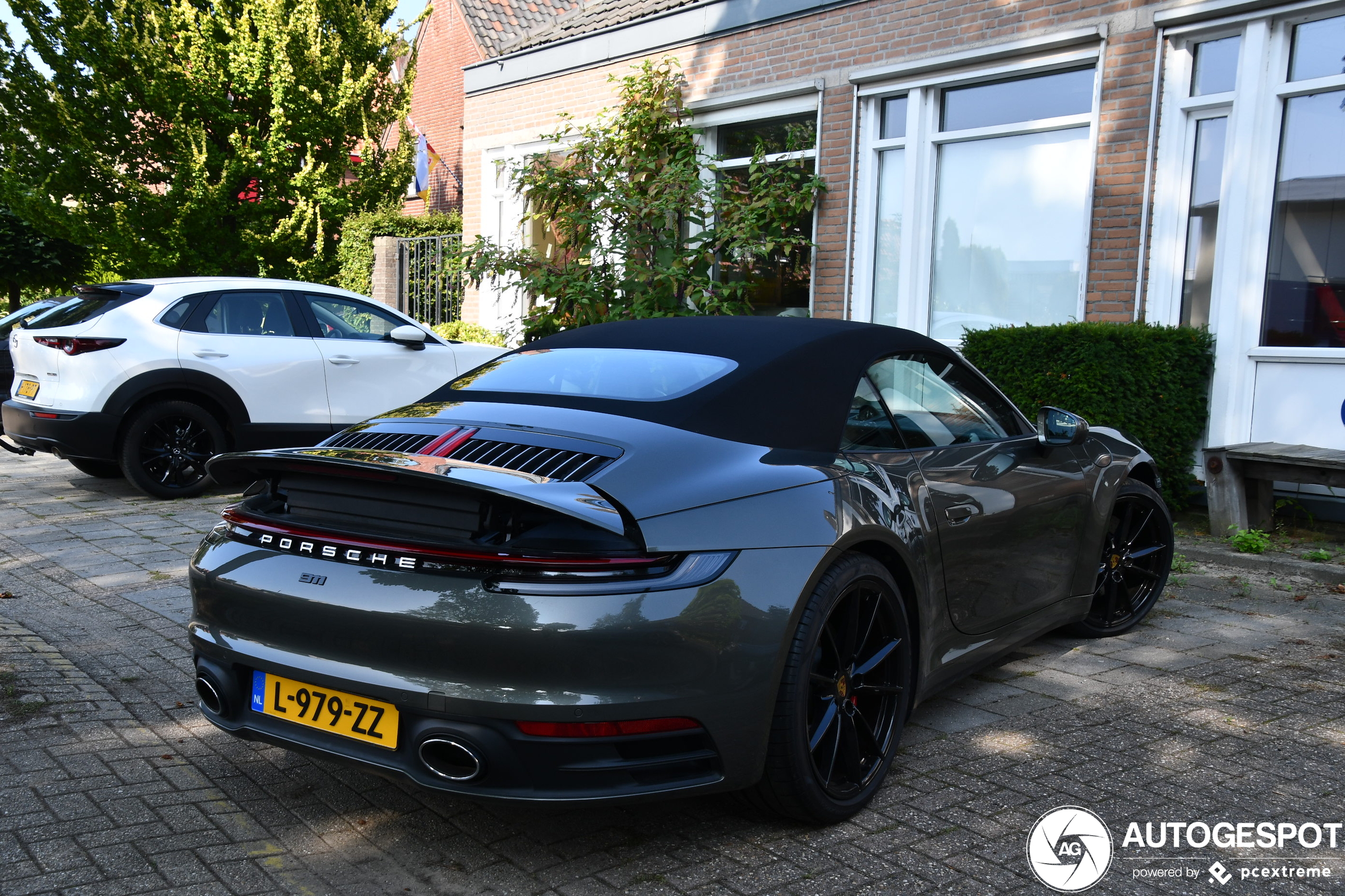 Porsche 992 Carrera 4S Cabriolet