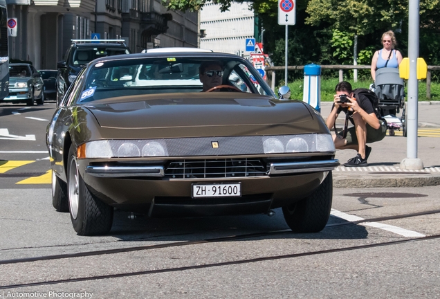 Ferrari 365 GTB/4 Daytona