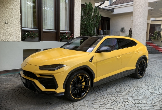 Lamborghini Urus