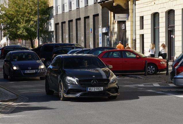 Mercedes-AMG A 45 W176 Yellow Night Edition