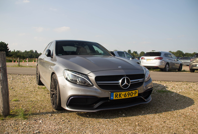 Mercedes-AMG C 63 S W205