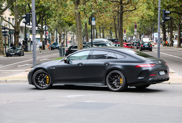 Mercedes-AMG GT 63 X290