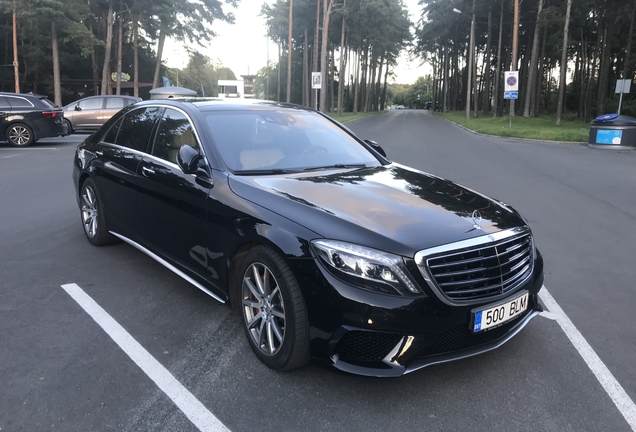 Mercedes-Benz S 63 AMG V222