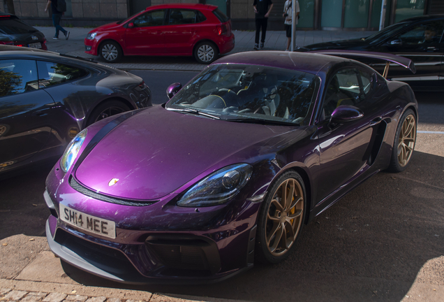 Porsche 718 Cayman GT4