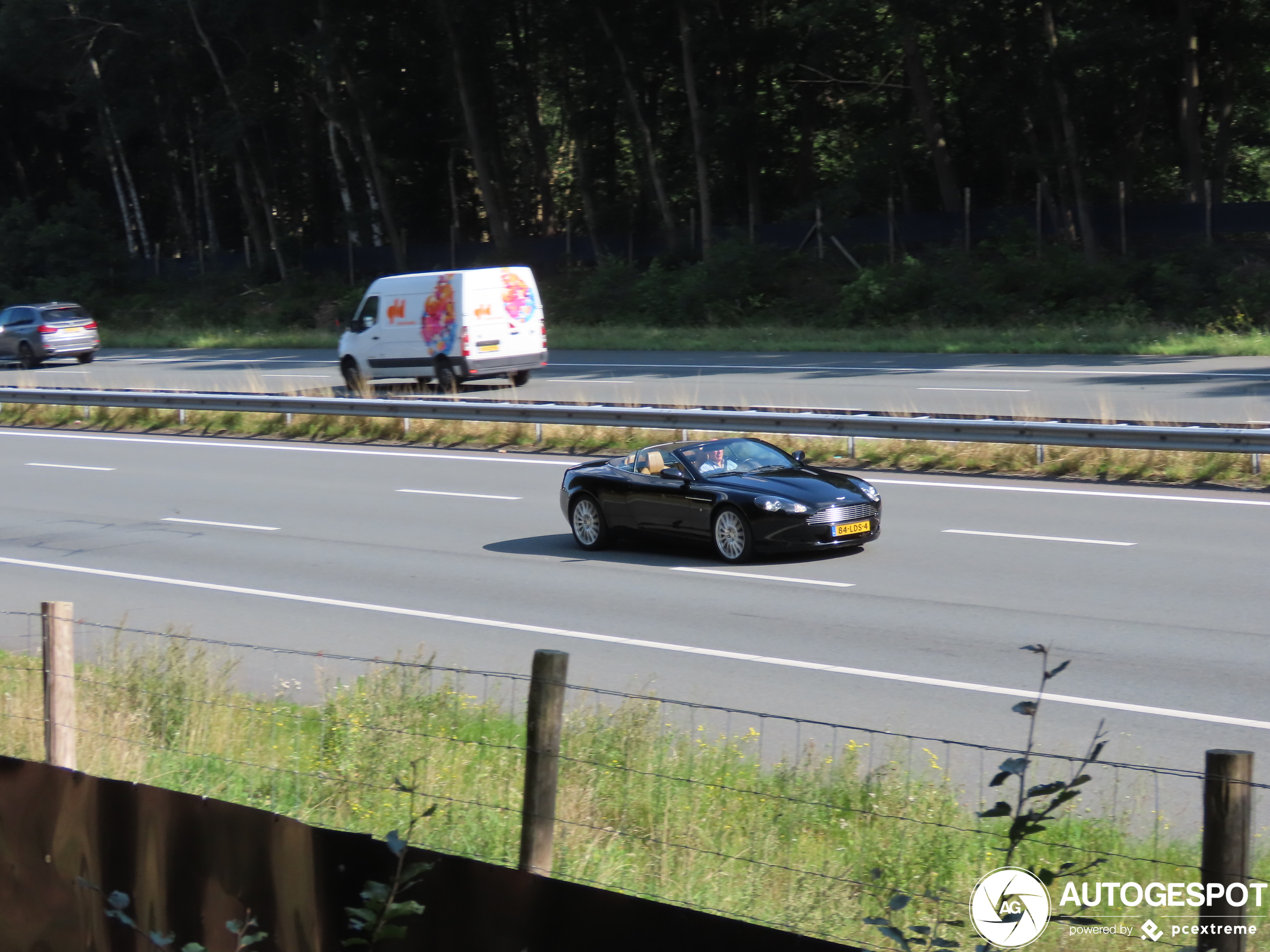 Aston Martin DB9 Volante