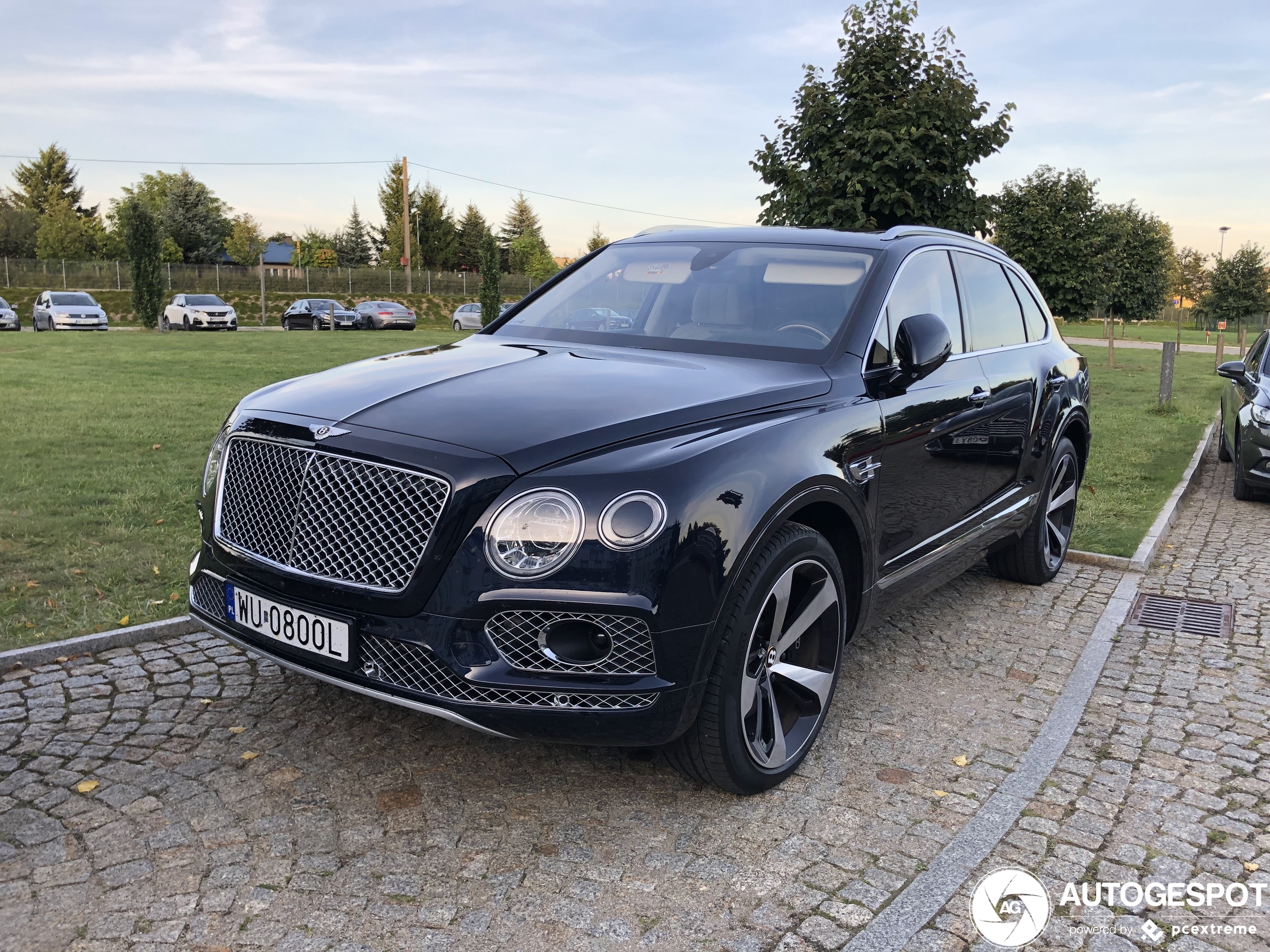 Bentley Bentayga V8