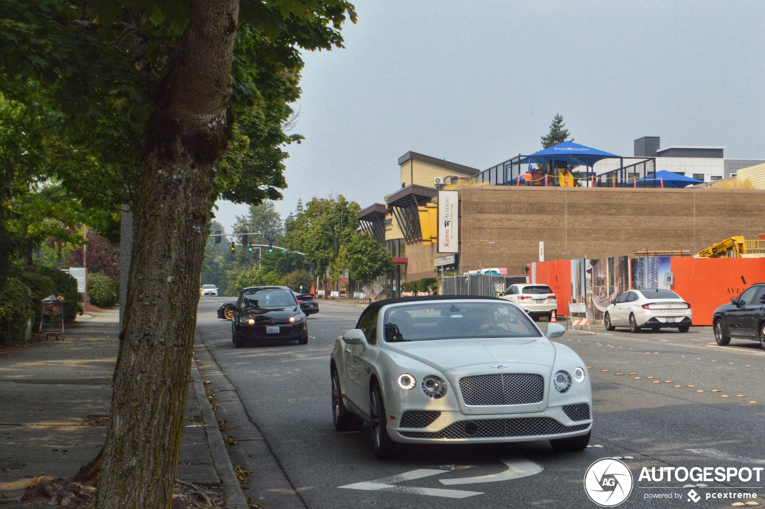 Bentley Continental GTC 2016