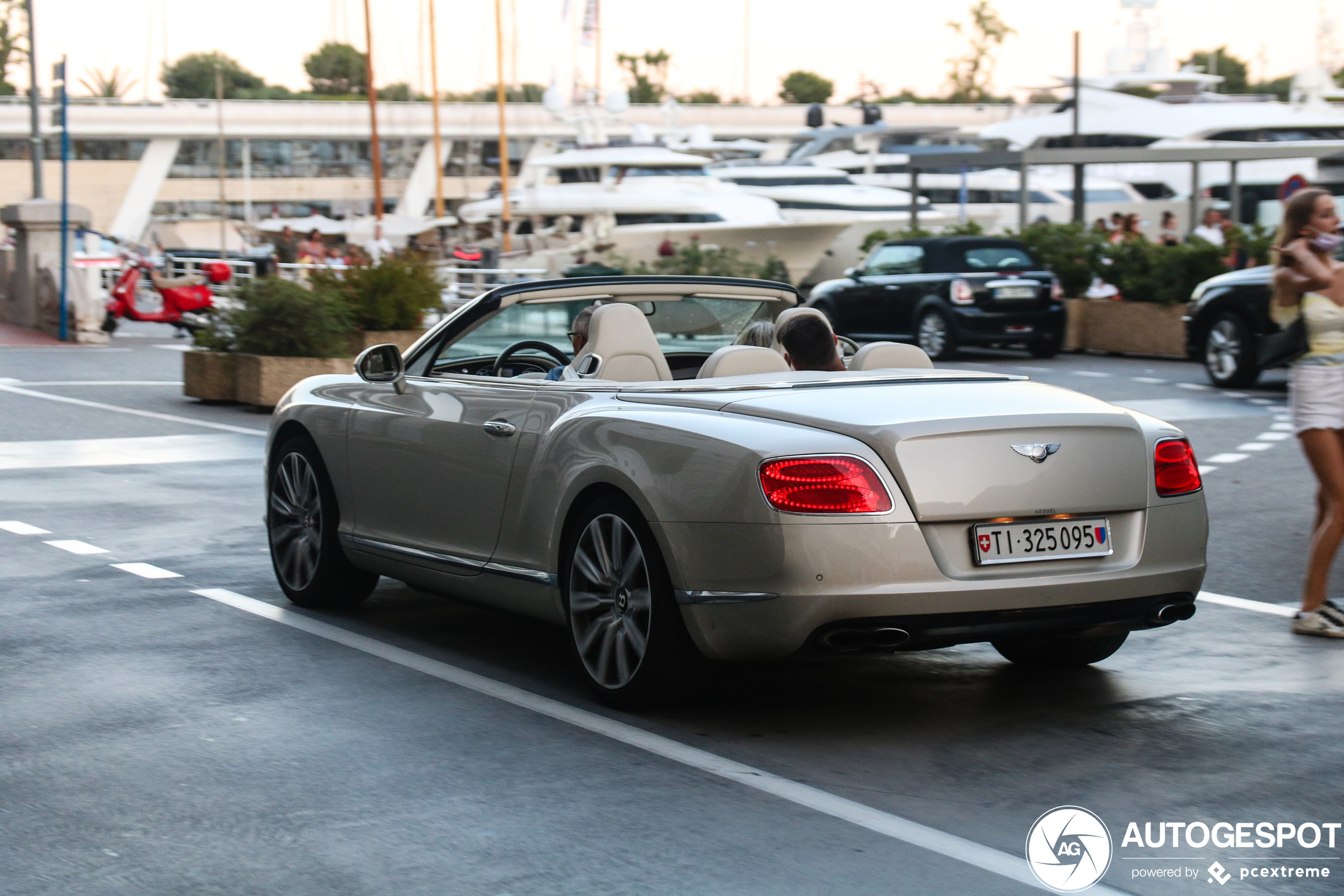 Bentley Continental GTC V8