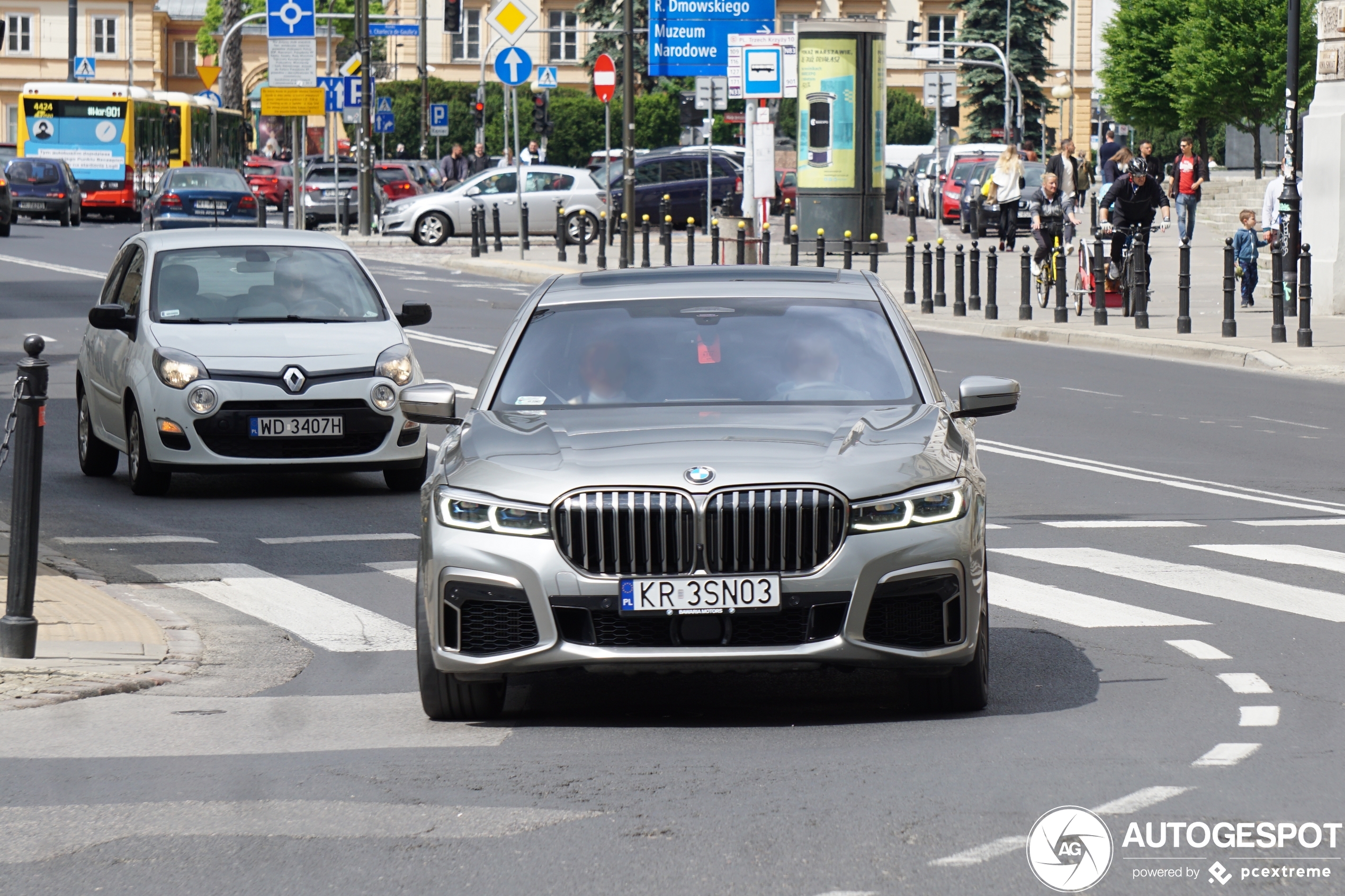 BMW M760Li xDrive 2019