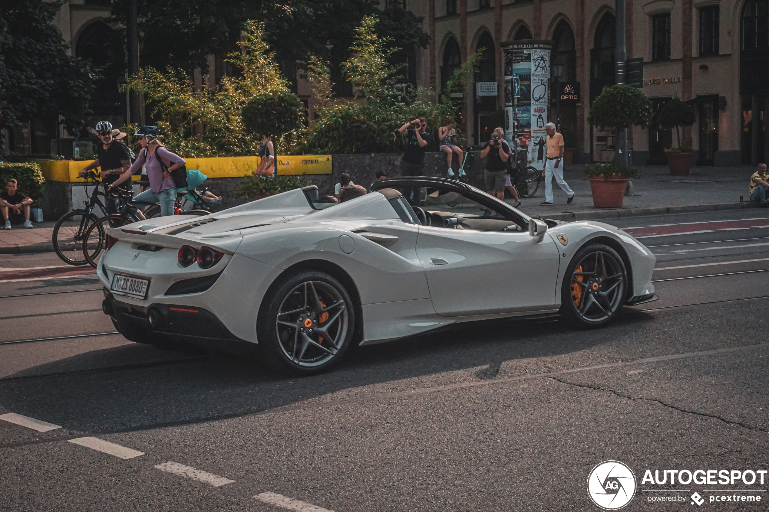 Ferrari F8 Spider