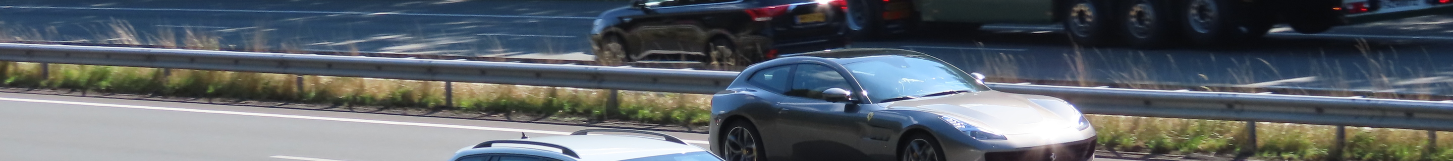 Ferrari GTC4Lusso T