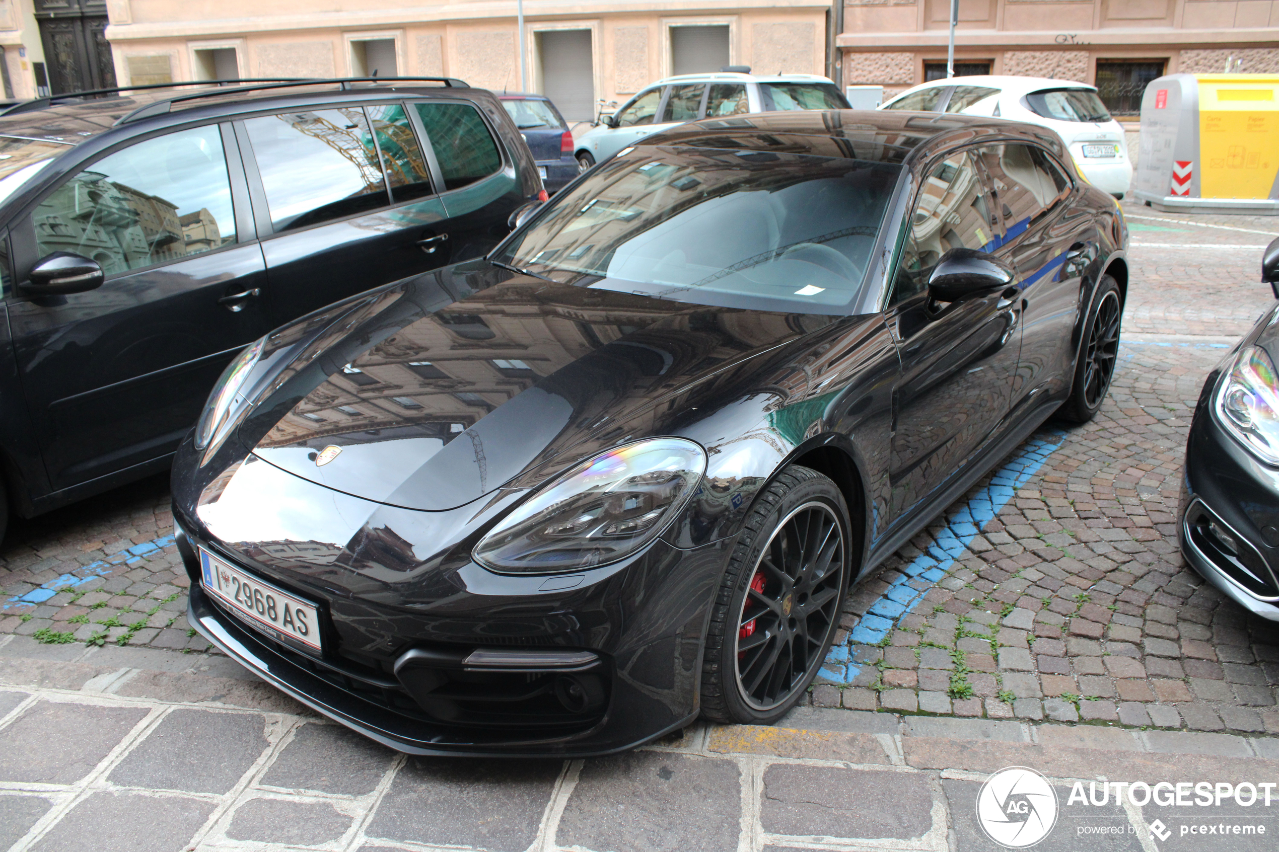 Porsche 971 Panamera GTS Sport Turismo