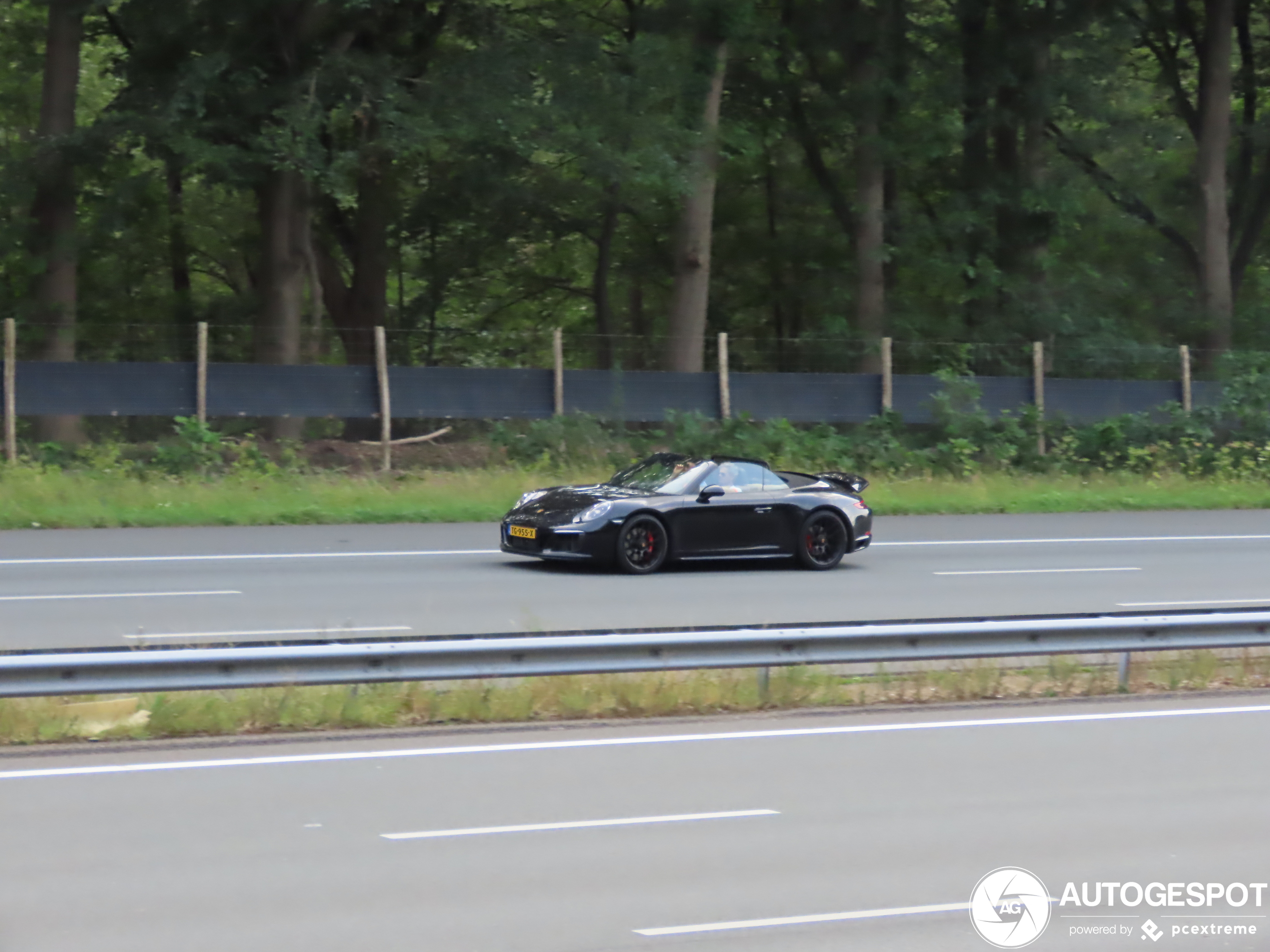 Porsche 991 Carrera 4 GTS Cabriolet MkII