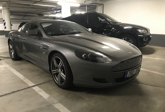 Aston Martin DB9