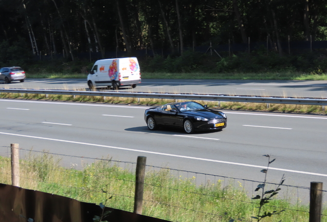 Aston Martin DB9 Volante