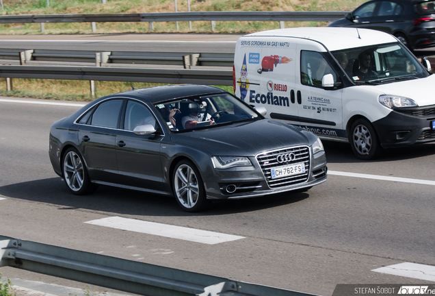 Audi S8 D4