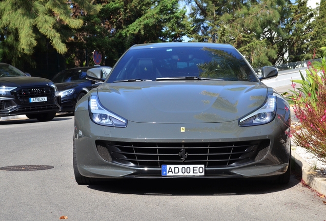 Ferrari GTC4Lusso T