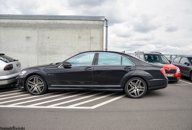 Mercedes-Benz S 63 AMG W221 2011