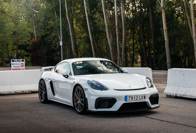 Porsche 718 Cayman GT4