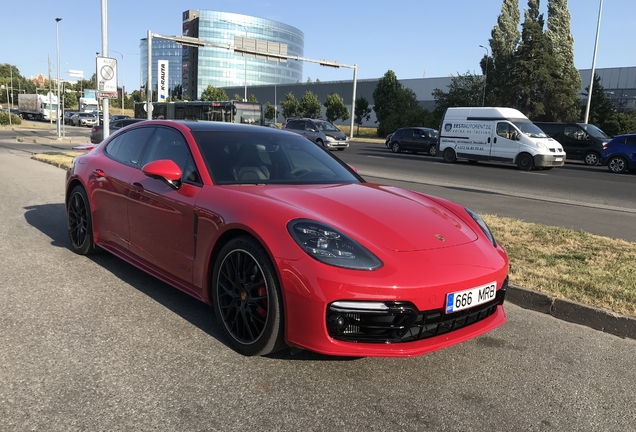 Porsche 971 Panamera GTS MkI