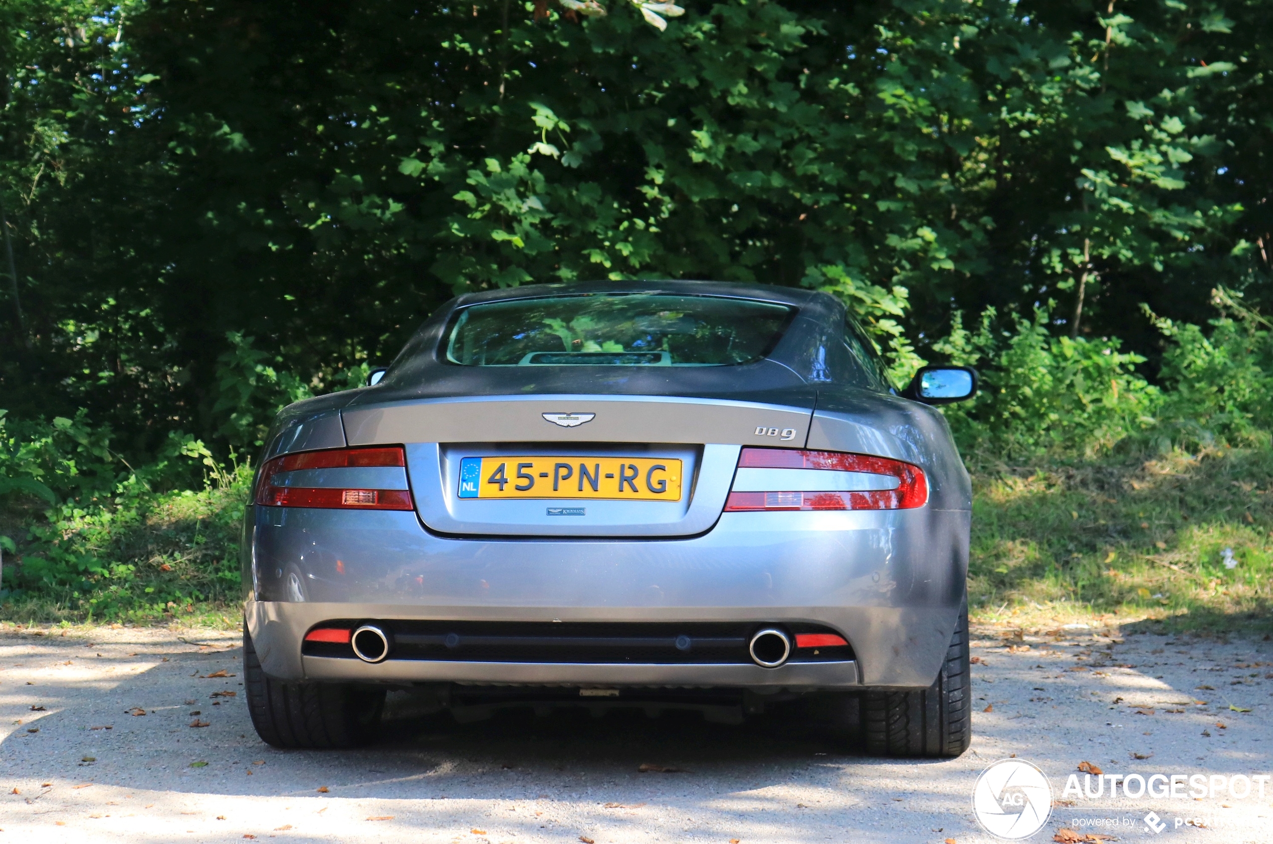 Aston Martin DB9