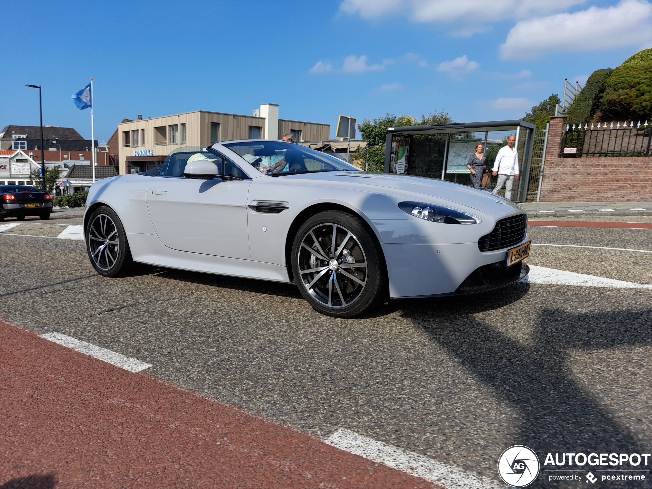 Aston Martin V8 Vantage S Roadster