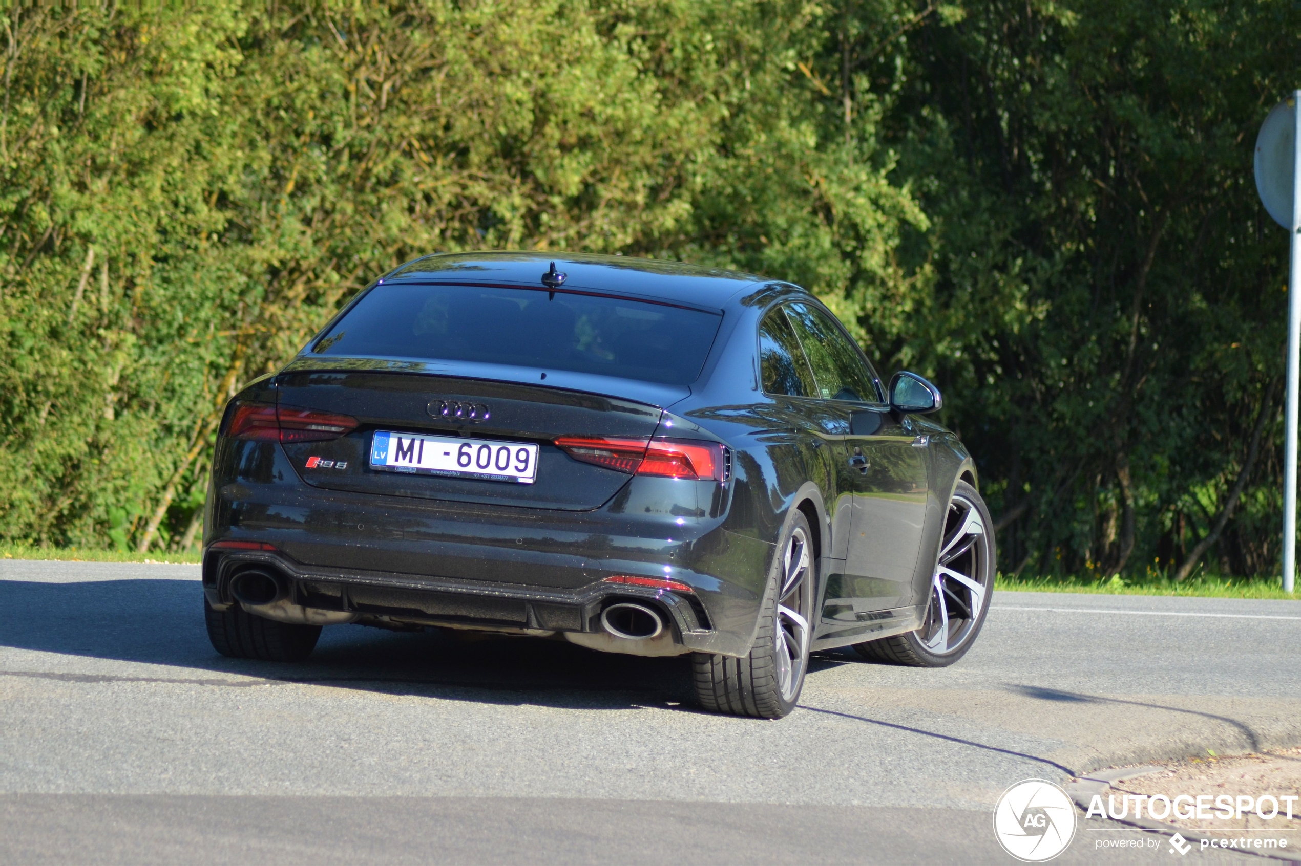 Audi RS5 B9