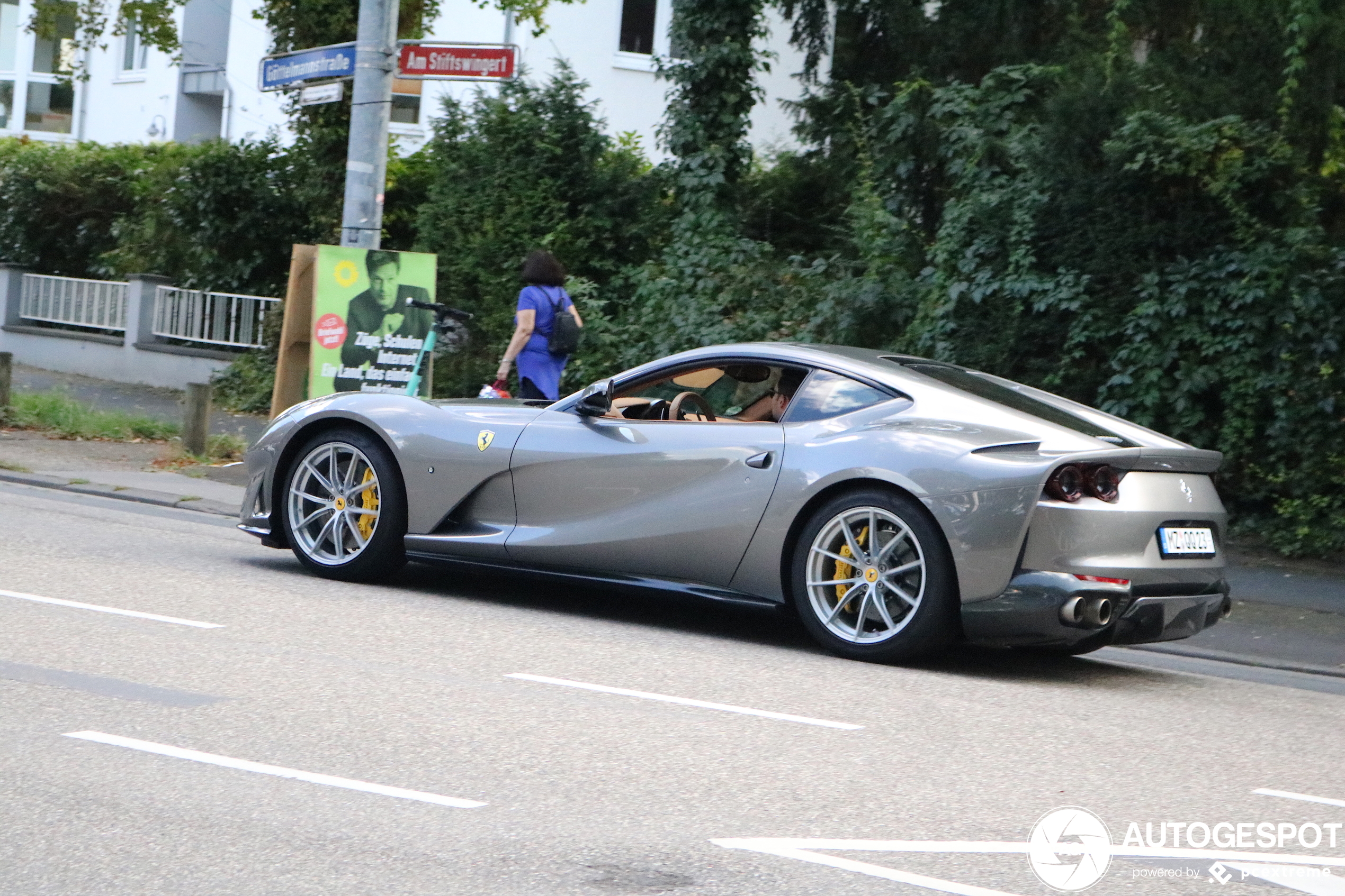 Ferrari 812 Superfast