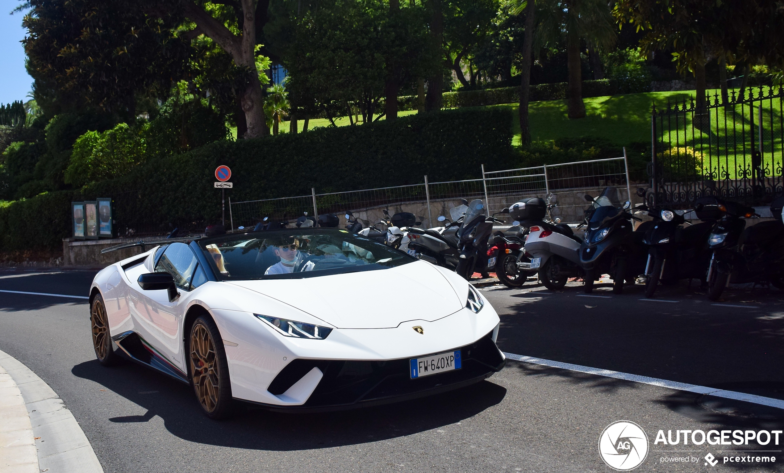 Lamborghini Huracán LP640-4 Performante Spyder