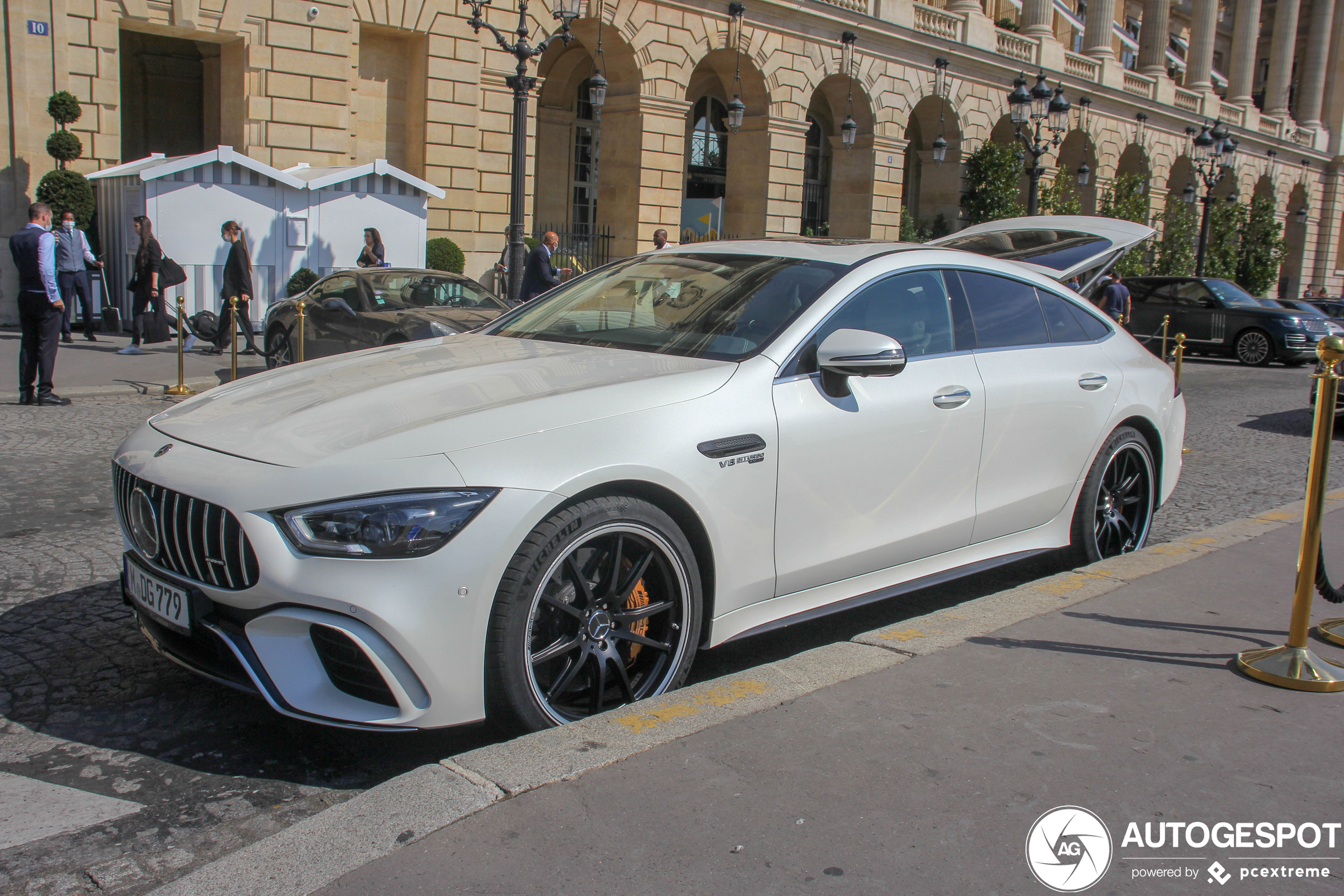 Mercedes-AMG GT 63 S X290