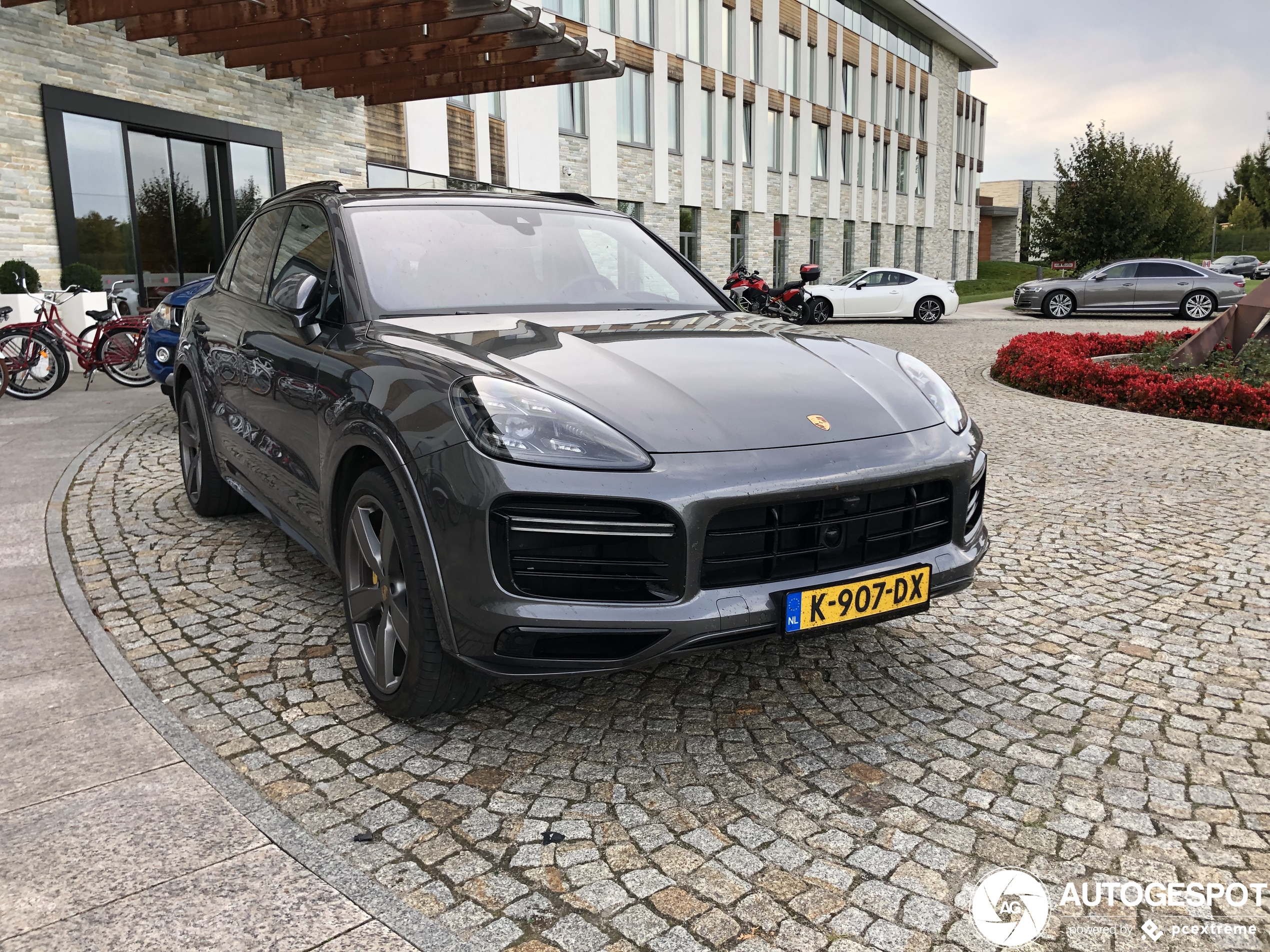 Porsche Cayenne Turbo S E-Hybrid