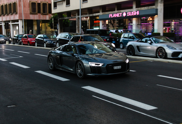 Audi R8 V10 Plus 2015