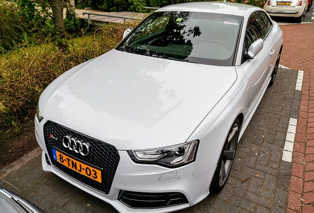 Audi RS5 B8 2012