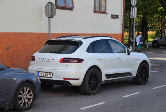 Porsche 95B Macan Turbo