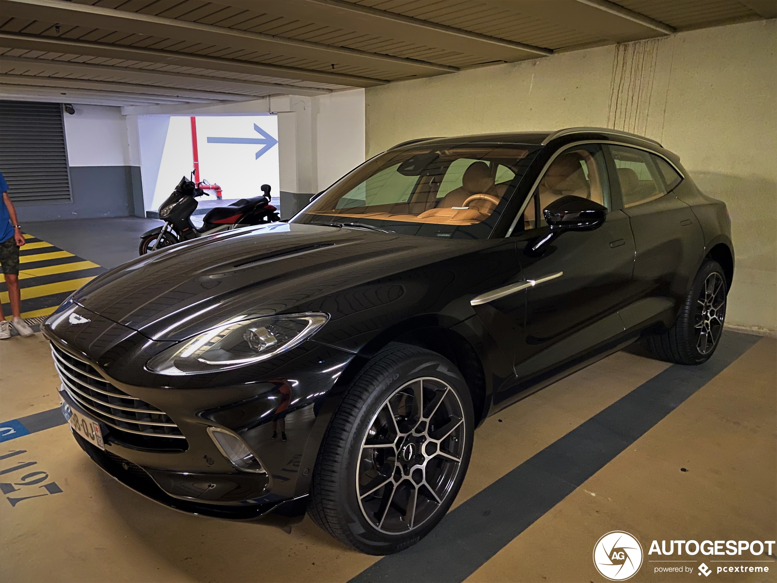 Aston Martin DBX