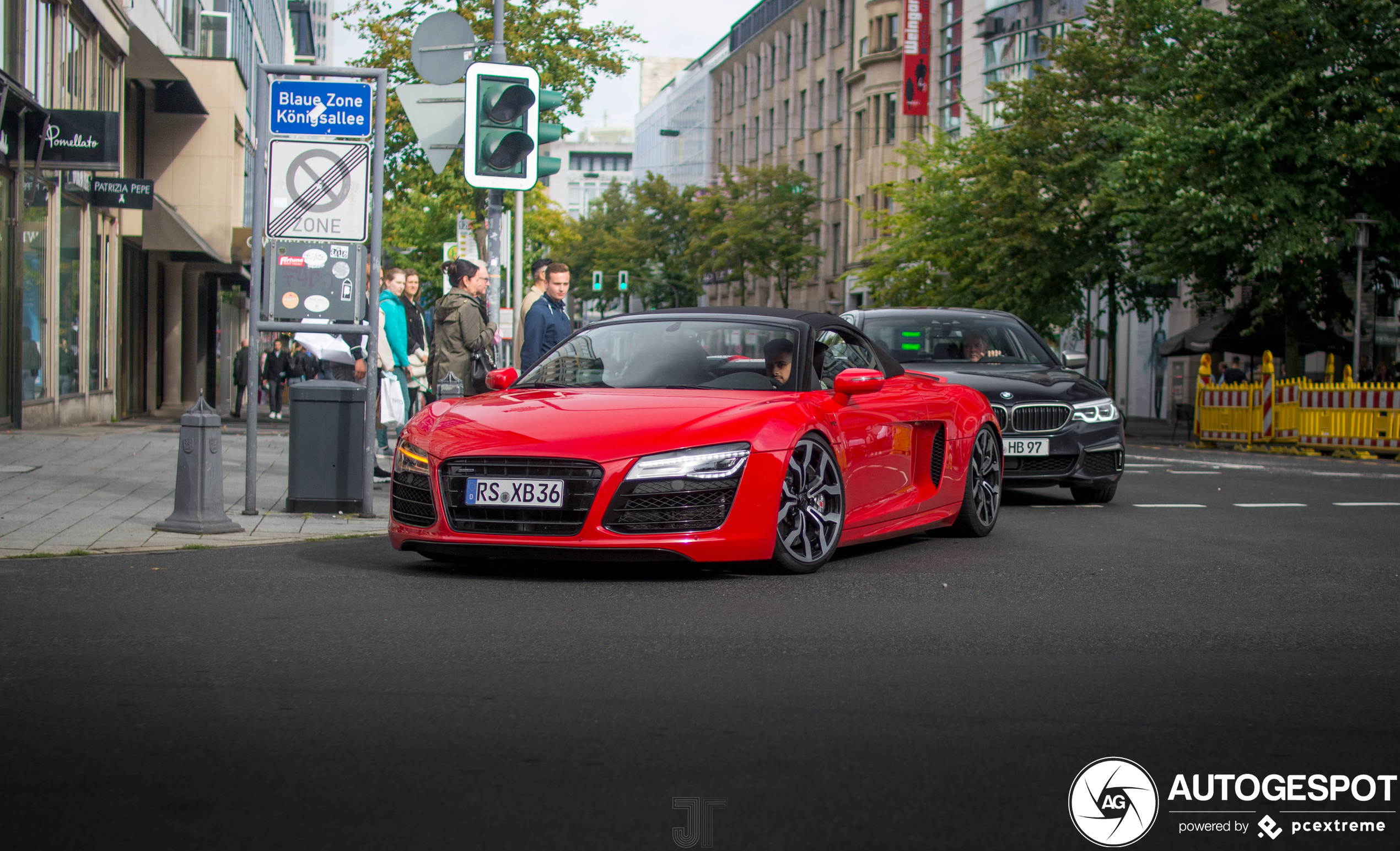 Audi R8 V10 Spyder 2013