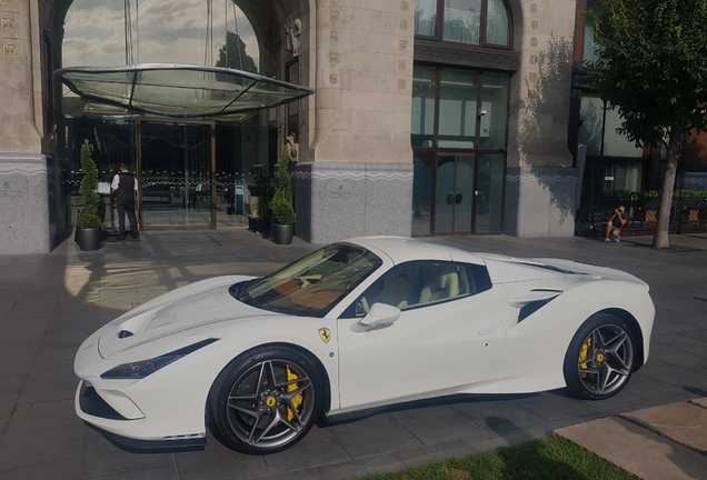 Ferrari F8 Spider