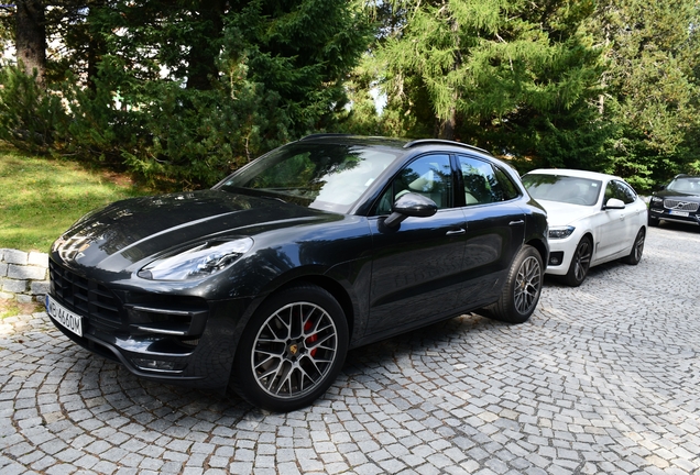 Porsche 95B Macan Turbo