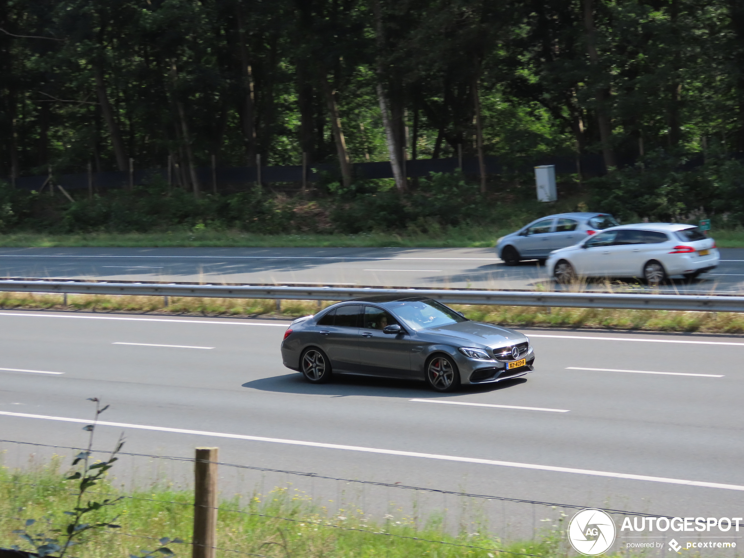 Mercedes-AMG C 63 S W205