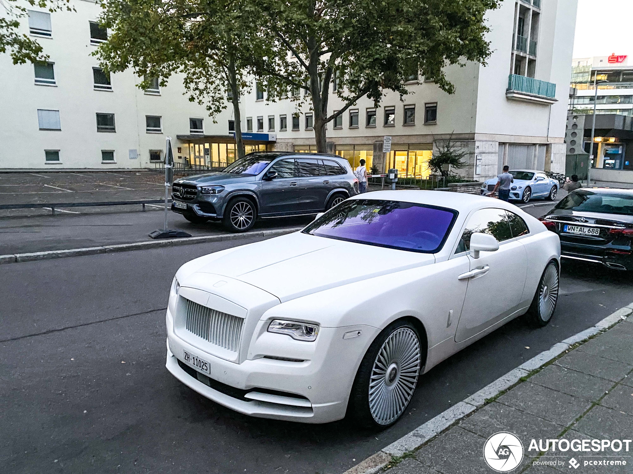 Rolls-Royce Wraith is volledig wit uitgevoerd