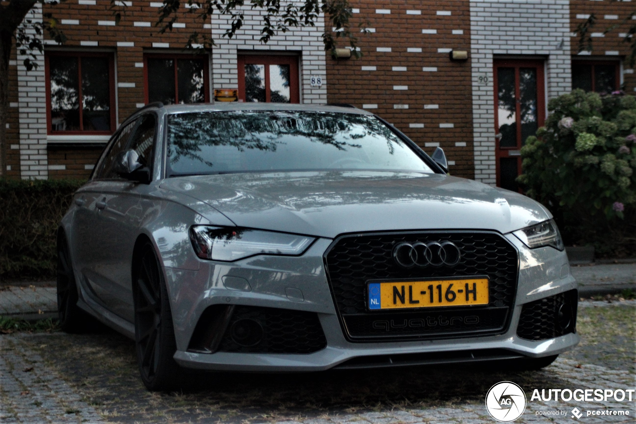 Audi RS6 Avant C7 2015